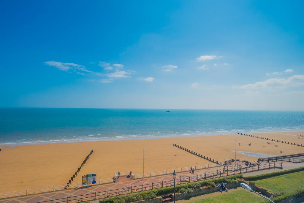 فندق بريدلينغتونفي  The London Seafront المظهر الخارجي الصورة